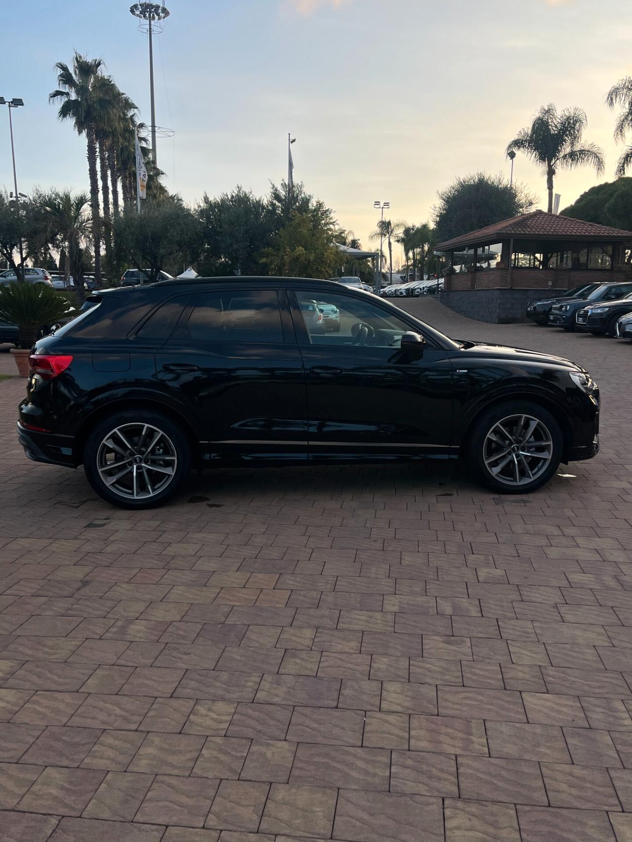 Audi Q3 SPB 35 TDI S tronic quattro edition