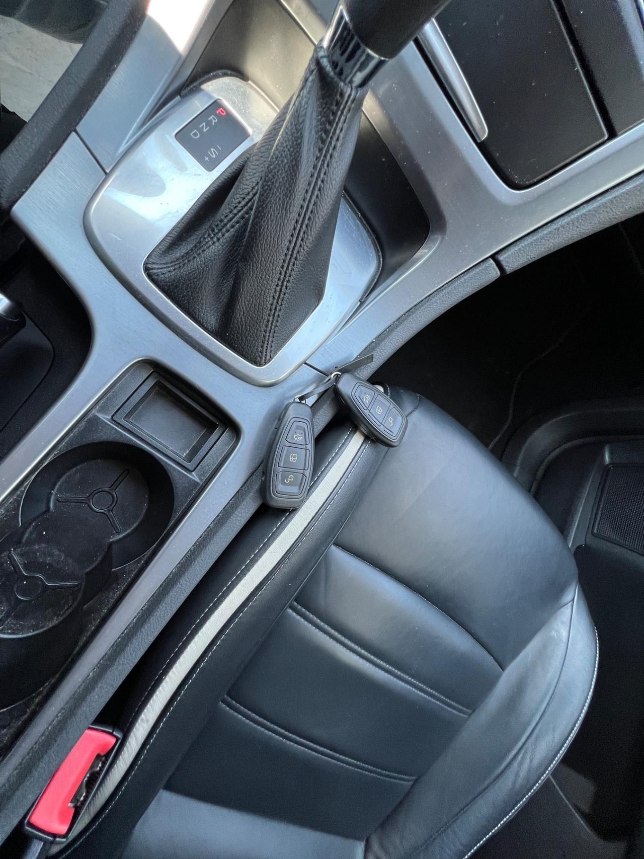 Ford Mondeo 2.0 TDCi 163 CV Powershift 4 porte Nav Edition