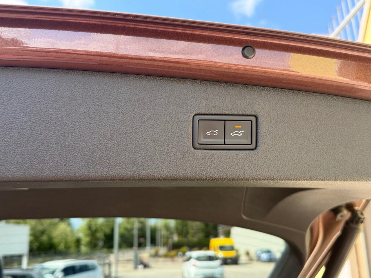 VW Tiguan Allspace 2.0 TDI DSG 4MOTION Advanced/KEYLESS