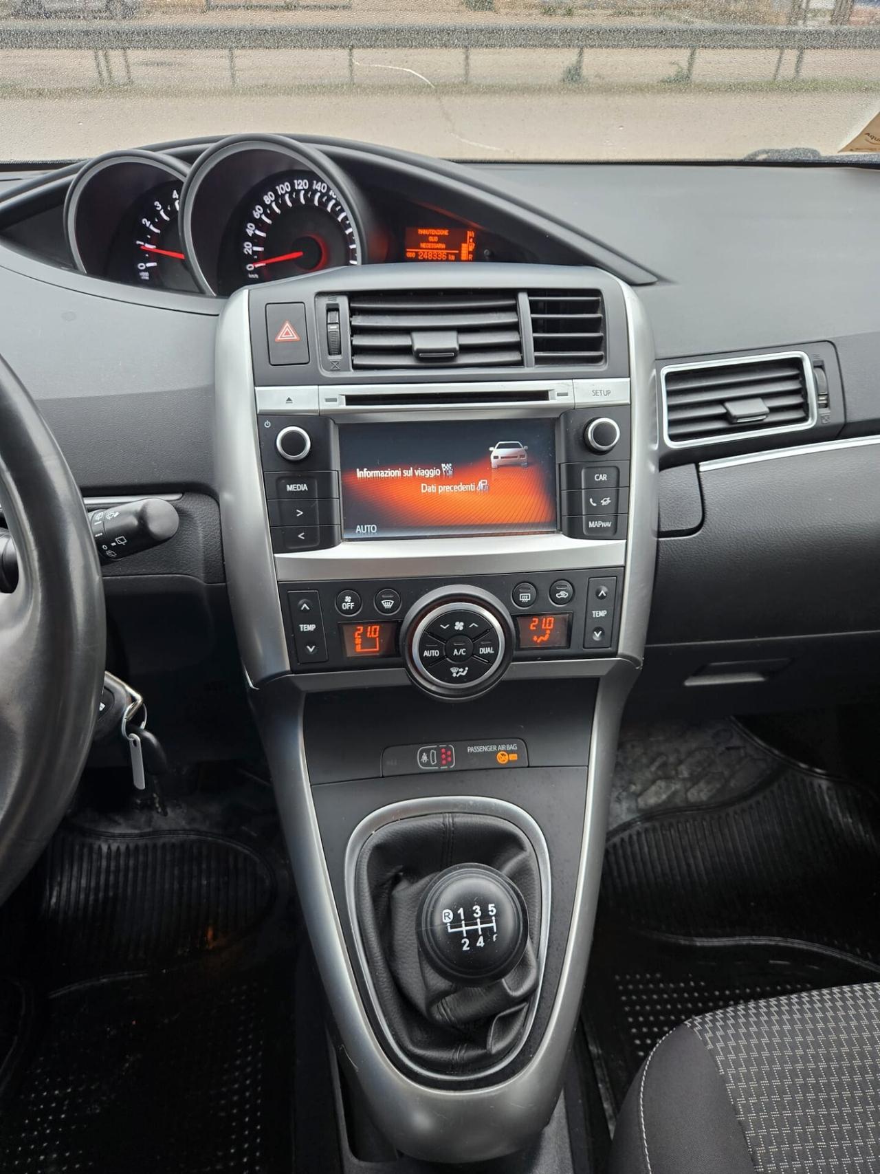 Toyota Verso 1.6 D-4D Active 5 posti