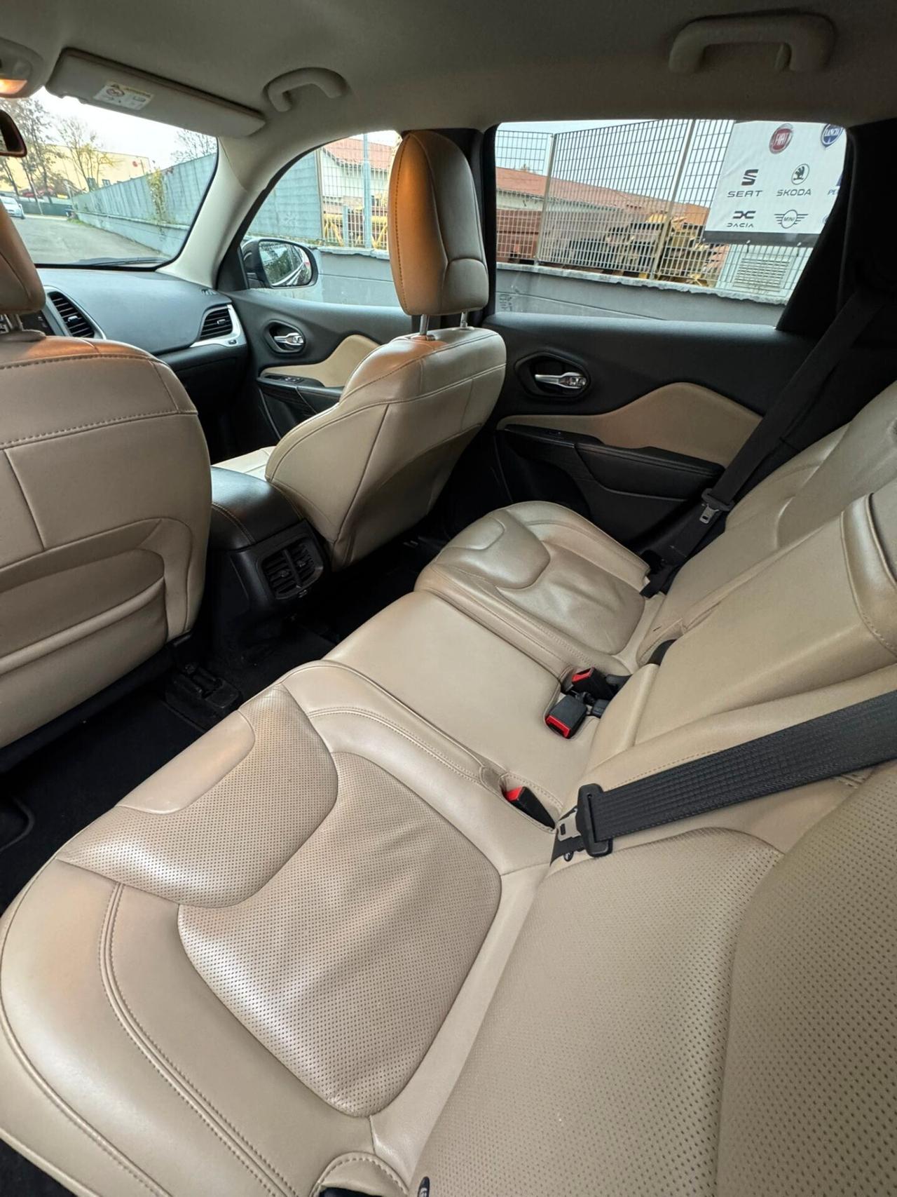 Jeep Cherokee 2.2 Mjt II 4WD Active Drive I Night Eagle