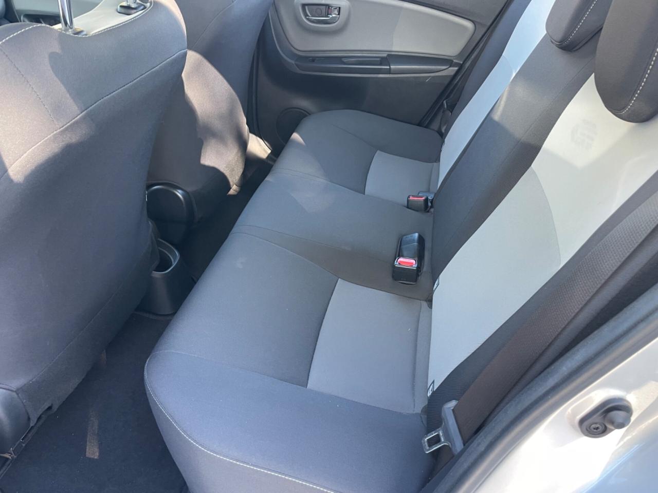 Toyota Yaris 1.0 5 porte POCHISSIMI KM.!!!