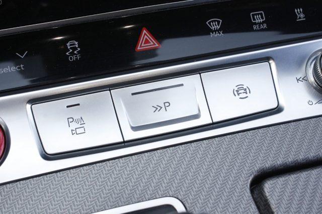 AUDI RS6 Avant 4.0 TFSI V8 UNICOPROP. Carboceramic/Carbonio
