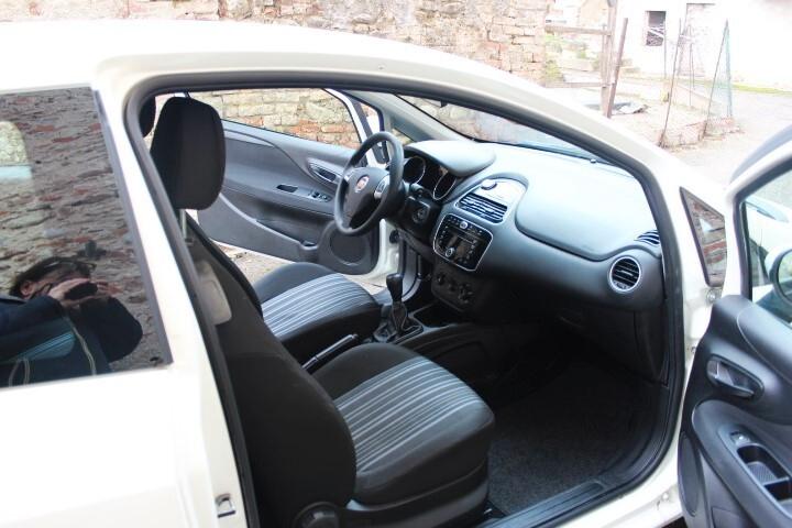 Fiat Punto Evo 1.3 Mjt 75 CV DPF S&S Dynamic 8 GOMME ESTIVE\TERMICHE