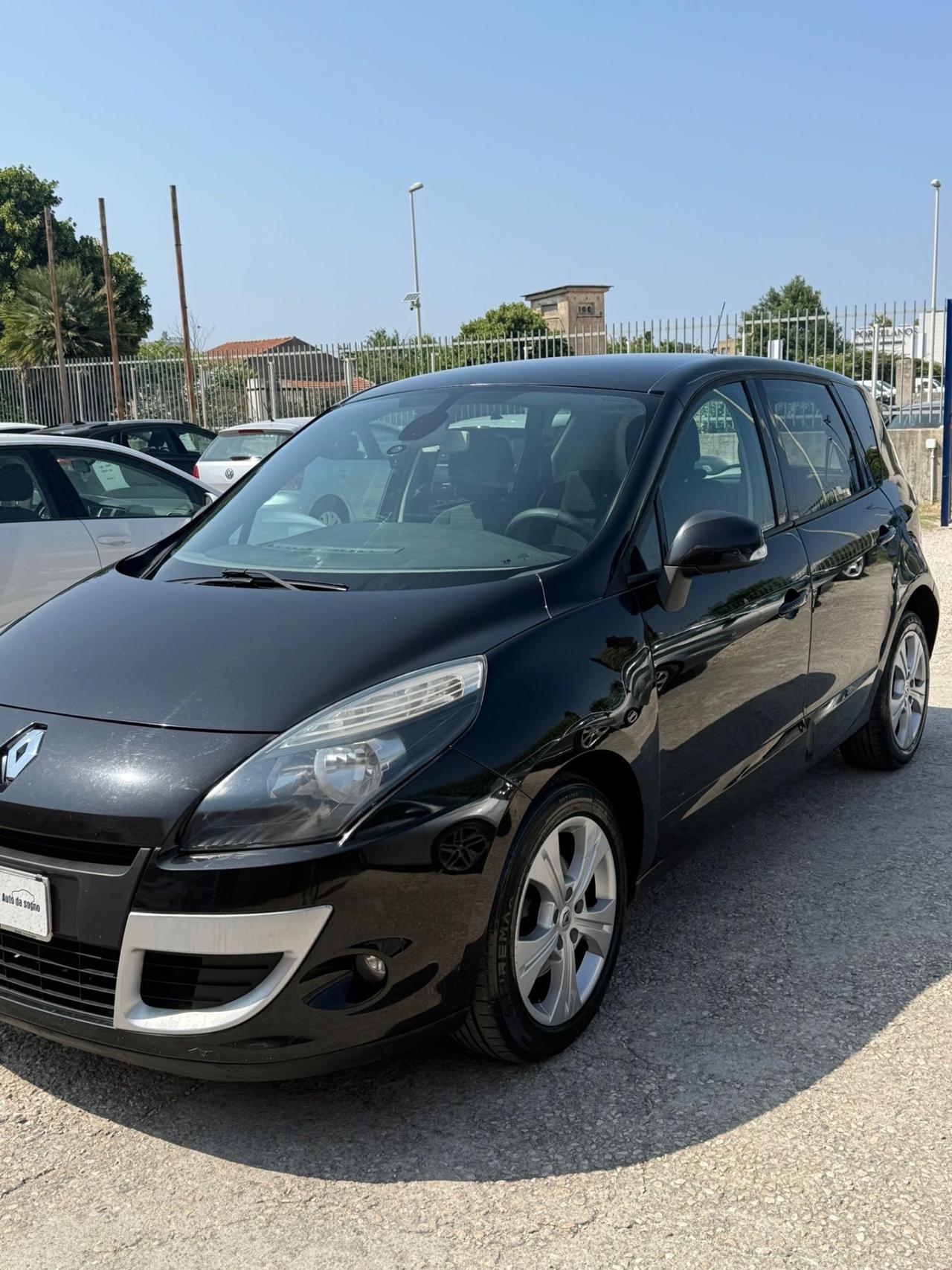 Renault Scenic Scénic X-mod 1.9 dCi 130CV Luxe