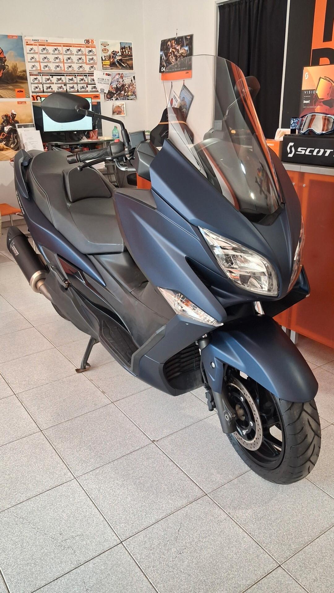 Suzuki Burgman 400