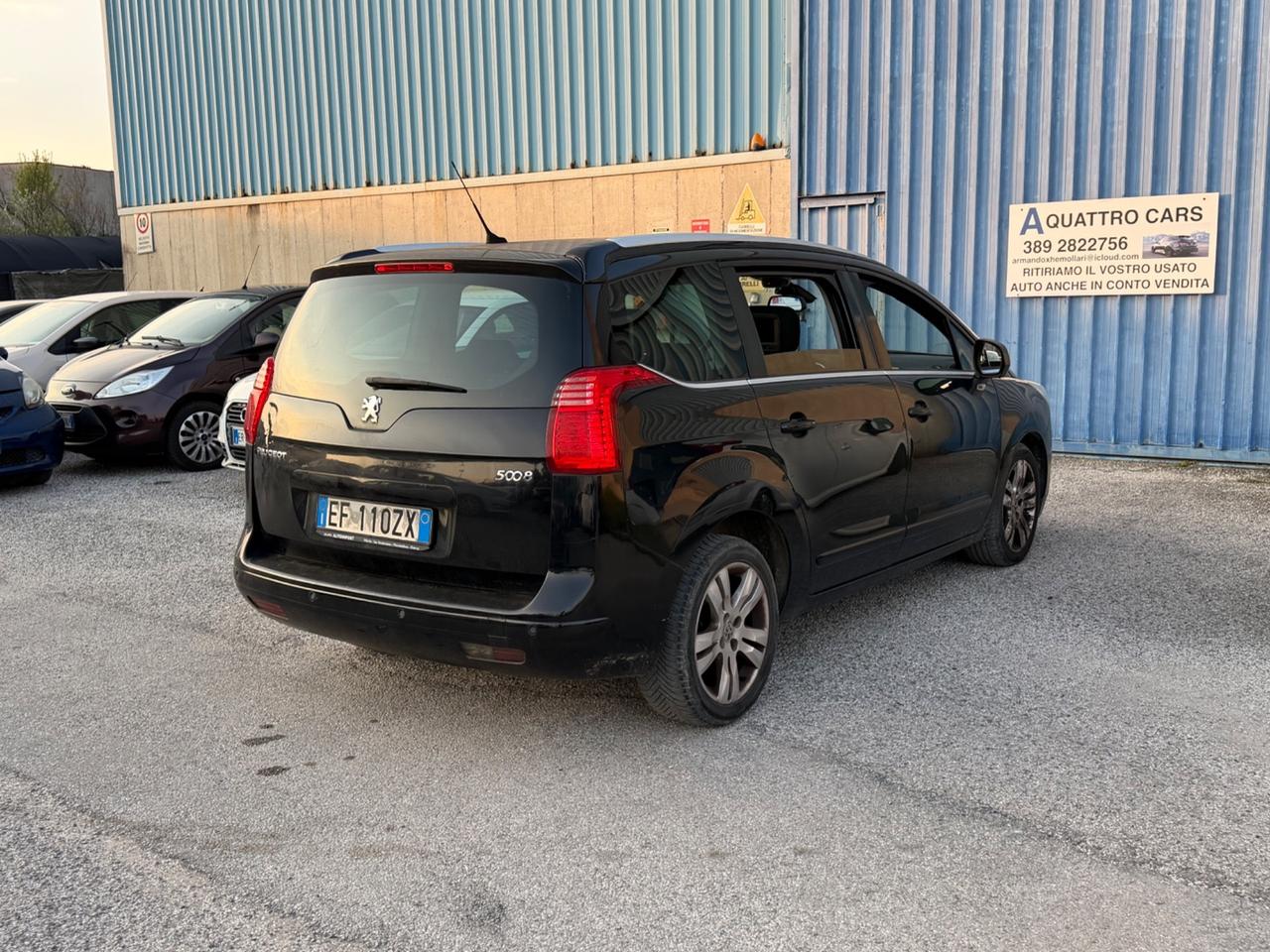 Peugeot 5008 1.6 HDi 112CV cambio robotizzato Tecno