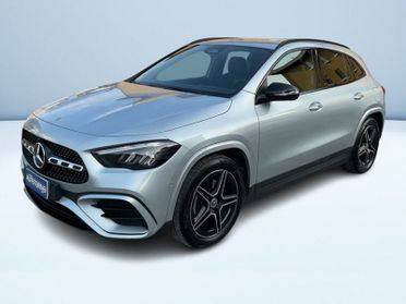 Mercedes-Benz GLA 180d Automatic AMG Line Advanced Plus