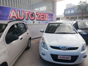 Hyundai i20 1.4 CRDi Sound Edition - 2011