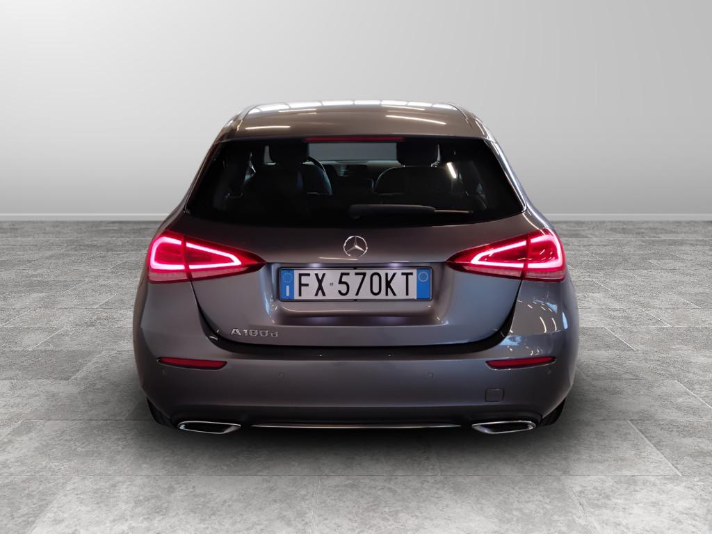 Mercedes-Benz Classe A - W177 2018 - A 180 d Sport auto
