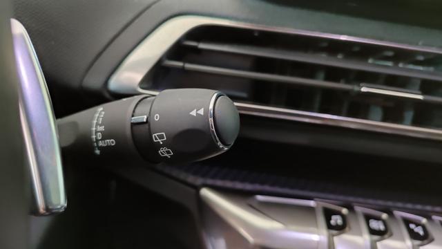 PEUGEOT 3008 1.5 BlueHDi 130 EAT8 Allure Pack *PREZZO REALE*