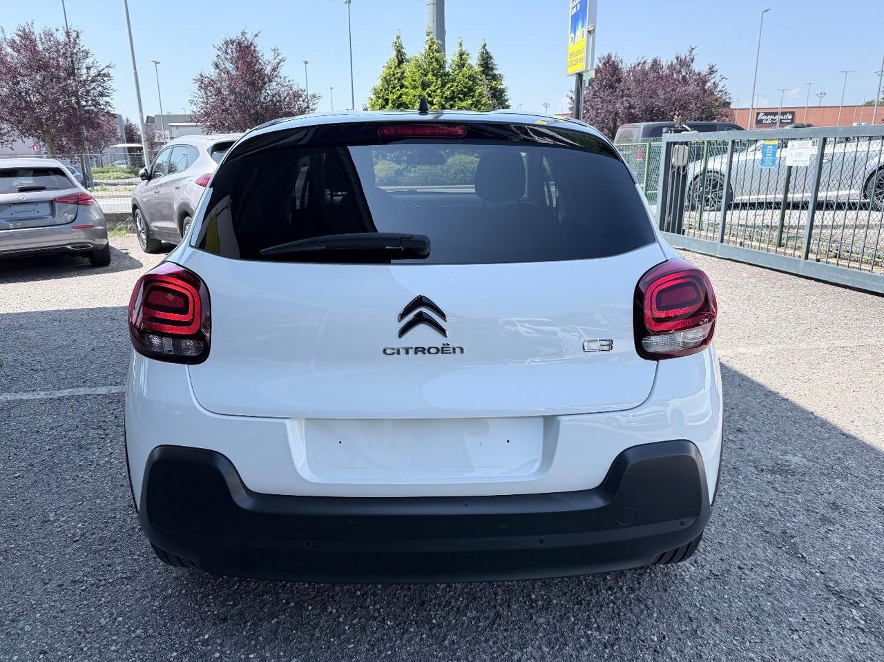 Citroen C3 1.2 puretech Shine s&s 83cv