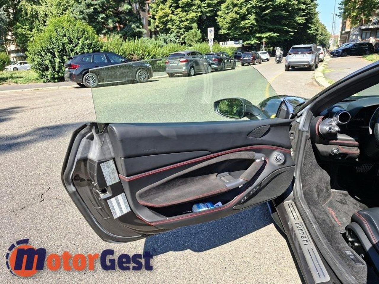 Ferrari F8 Spider Tributo Garanzia Ferrari