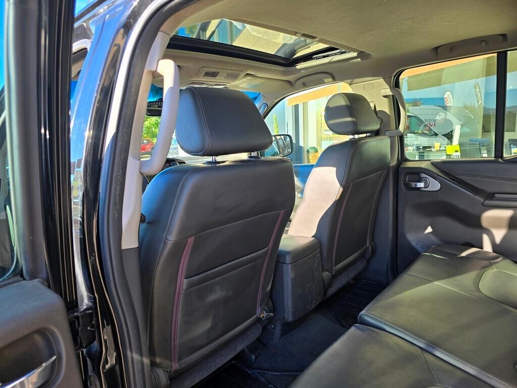 Nissan Navara 3.0 V6 DCI 231CV FATTURABILE!