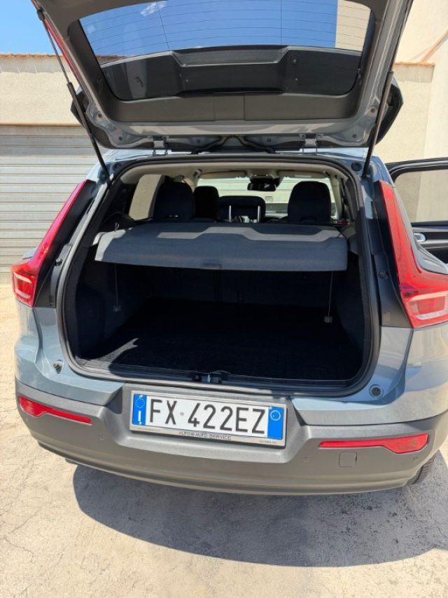 VOLVO XC40 D3 AWD Momentum