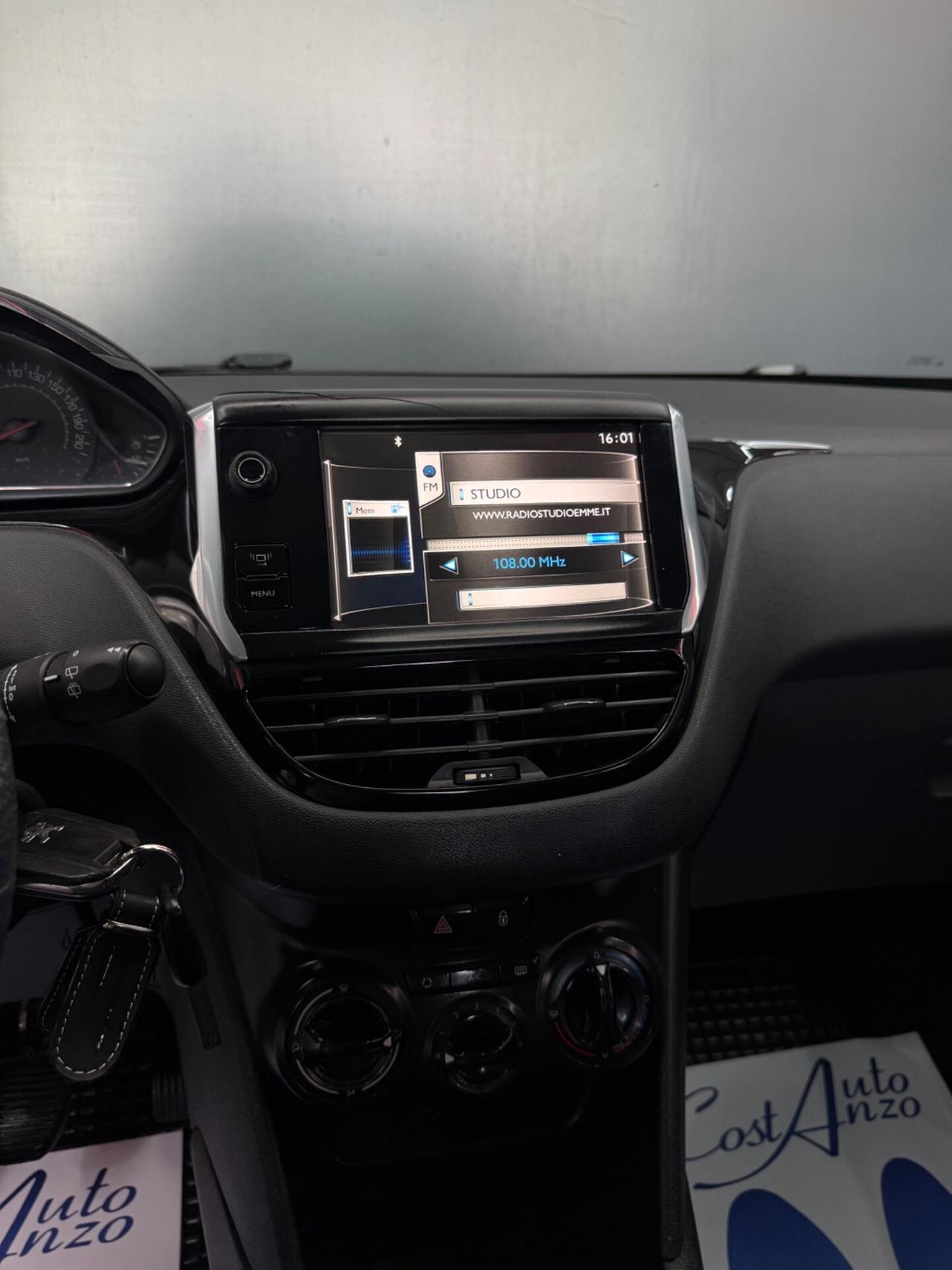 Peugeot 208 1.4 HDi 68 CV Allure