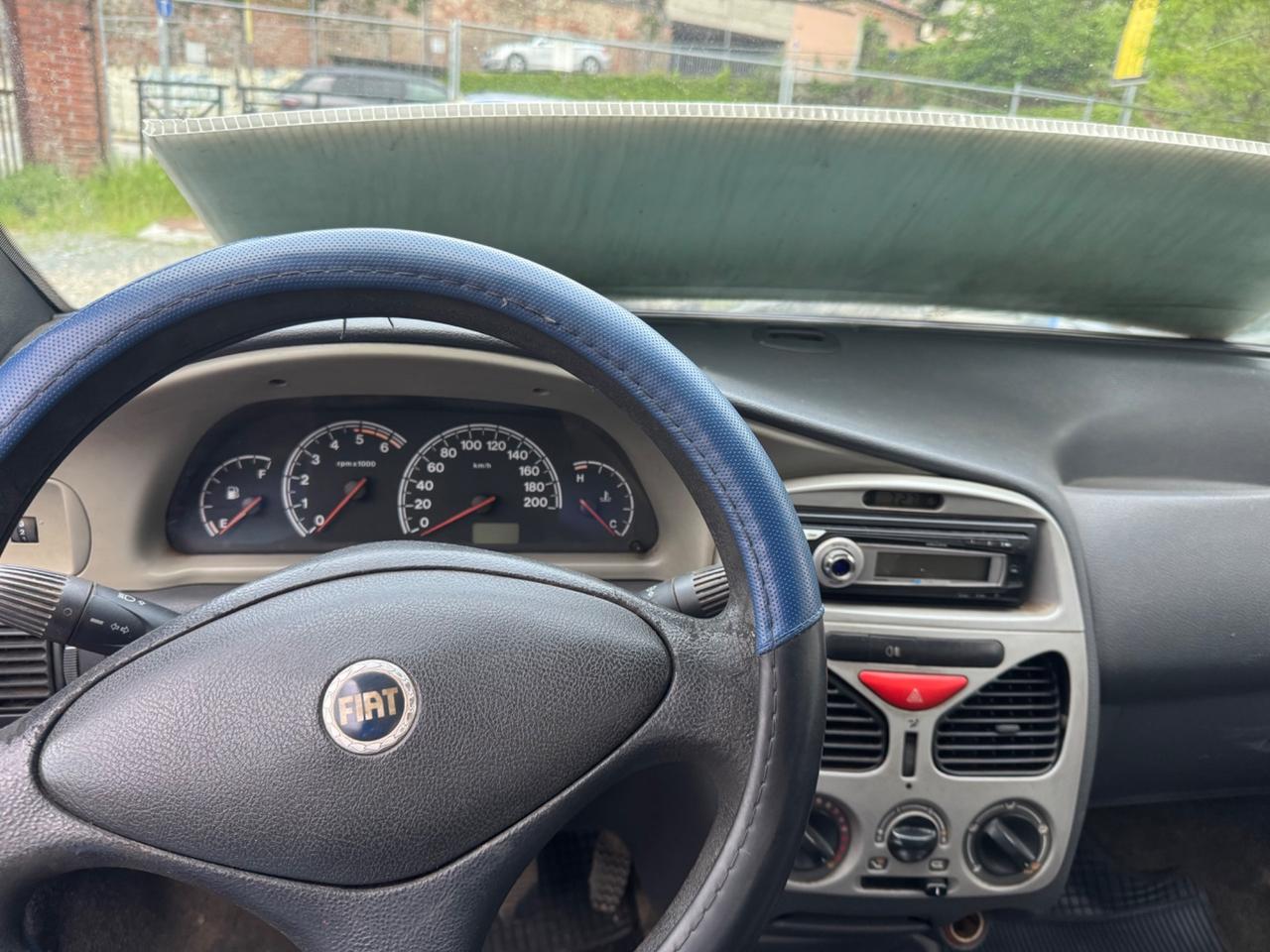 Fiat Strada 1.9 JTD Pick-up