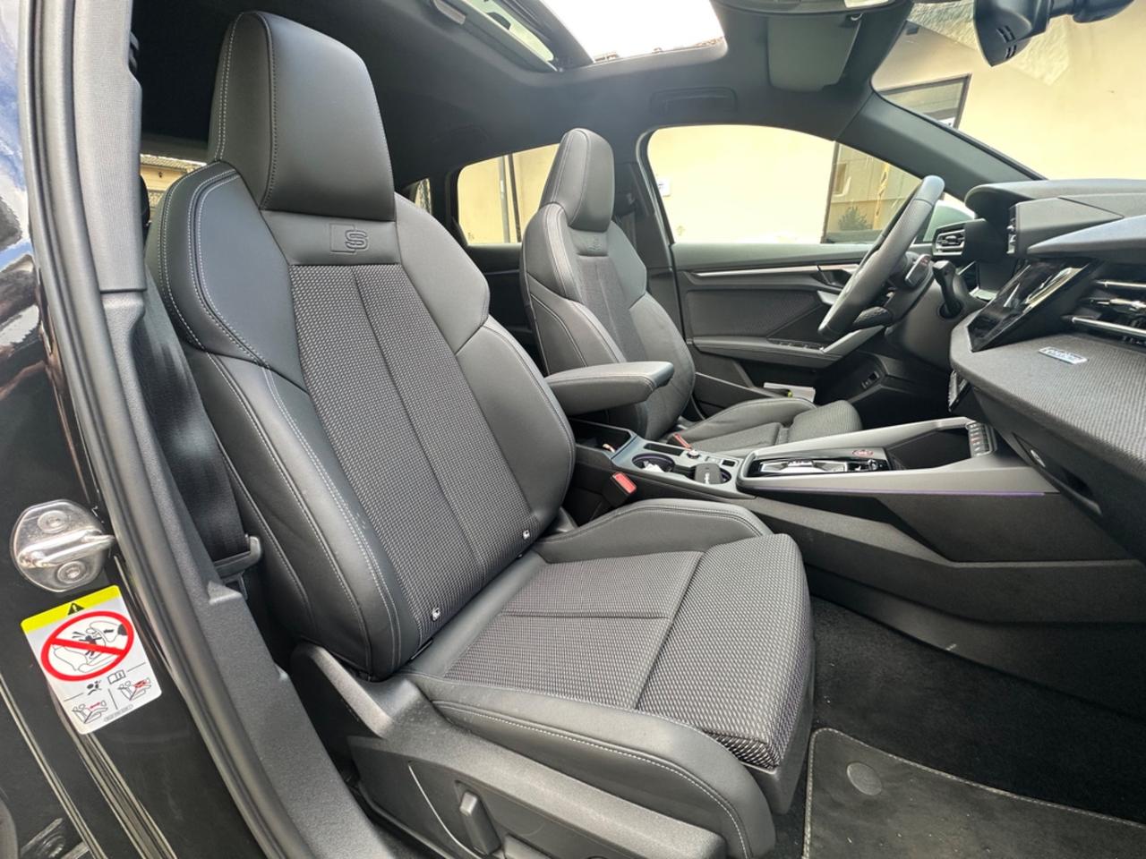 Audi A3 S3 Sedan TFSI quattro S tronic sport attitude