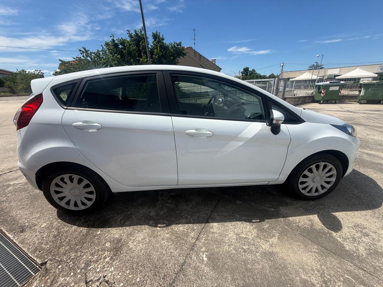 Ford Fiesta 1.2 60CV 5 porte Black & White Edition