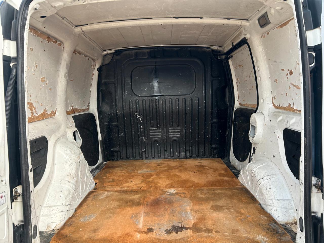 Fiat Doblo 1.9 JTD FURGONE PORTA LAT