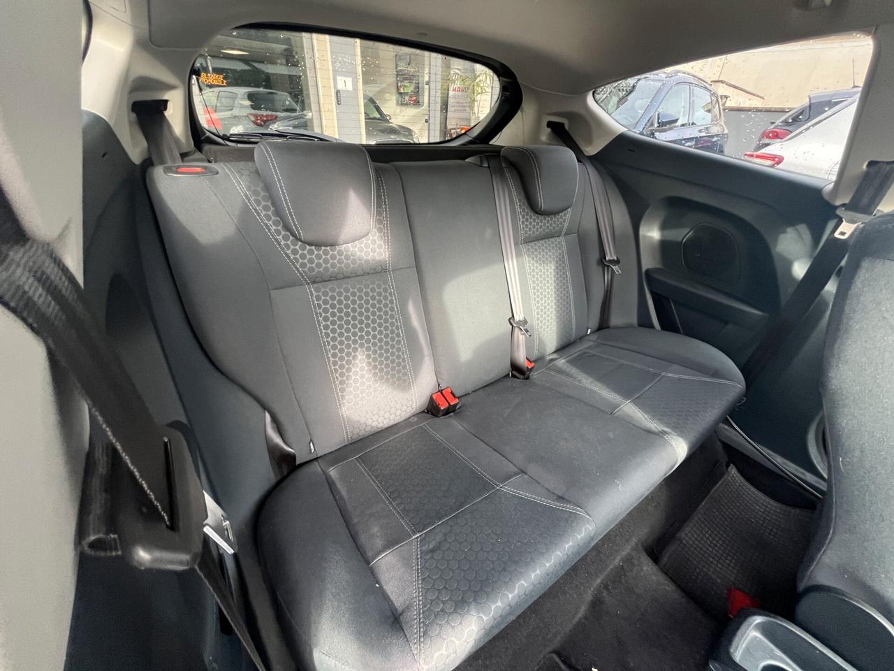 Ford Fiesta 1.4 3p. GPL Titanium