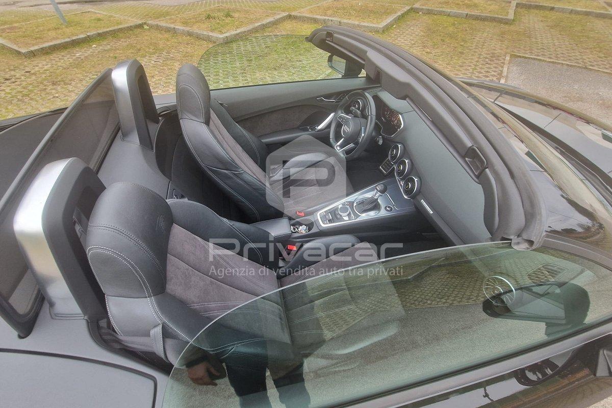 AUDI TT Roadster 2.0 TFSI quattro S tronic S line