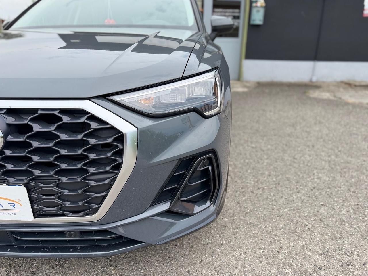 Audi Q3 Business 2.0 35 TDI #11754