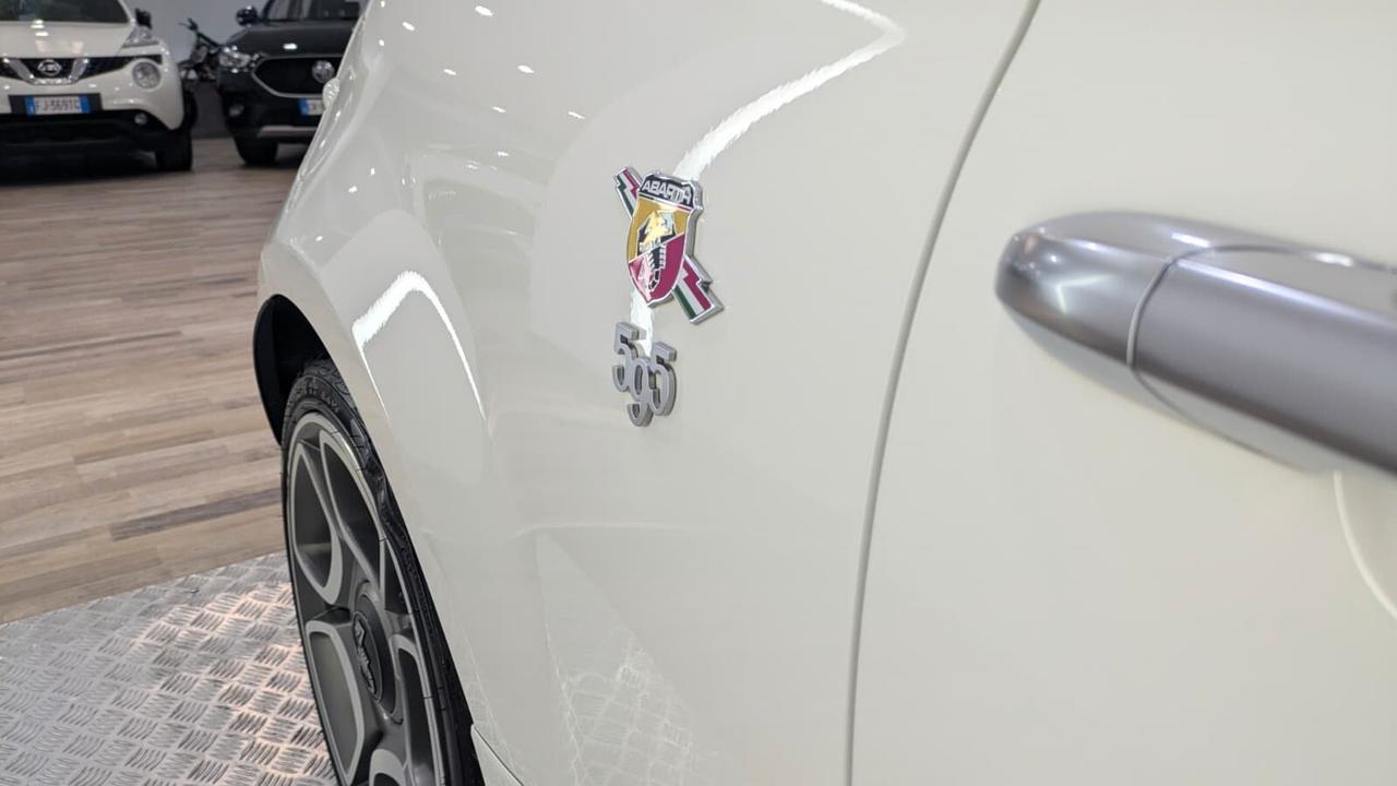 Abarth 595 1.4 Turbo T-Jet 165 CV Turismo