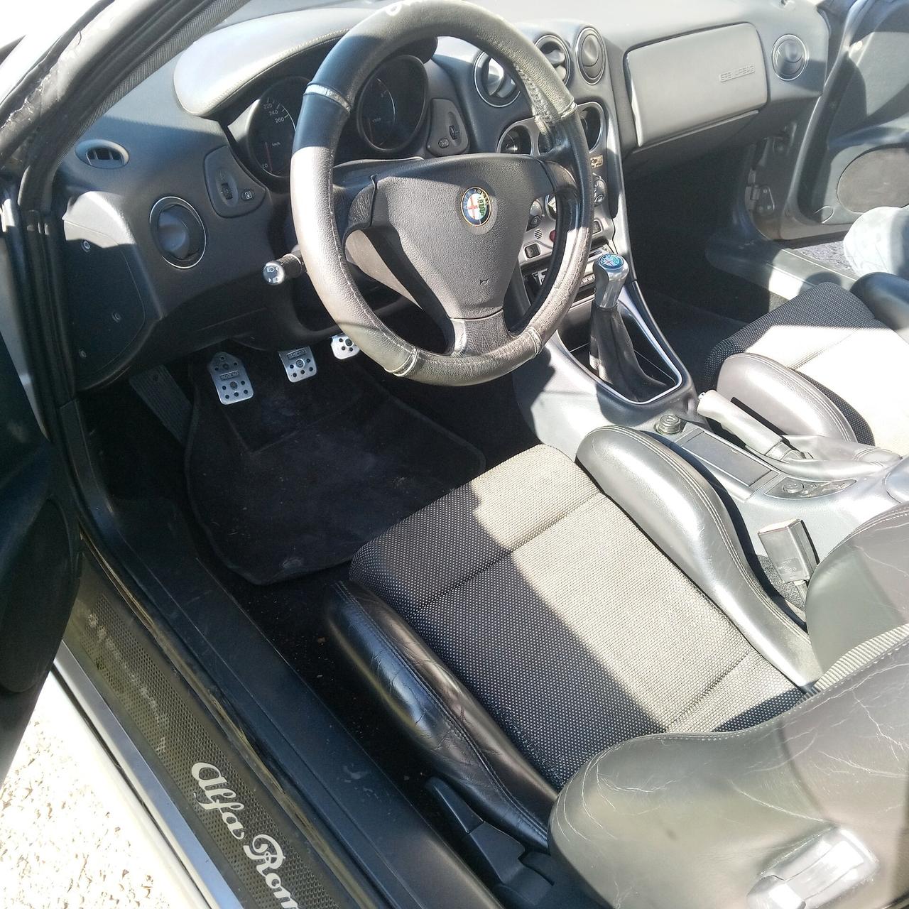 Alfa Romeo GTV 2.0i 16V Twin Spark CUP