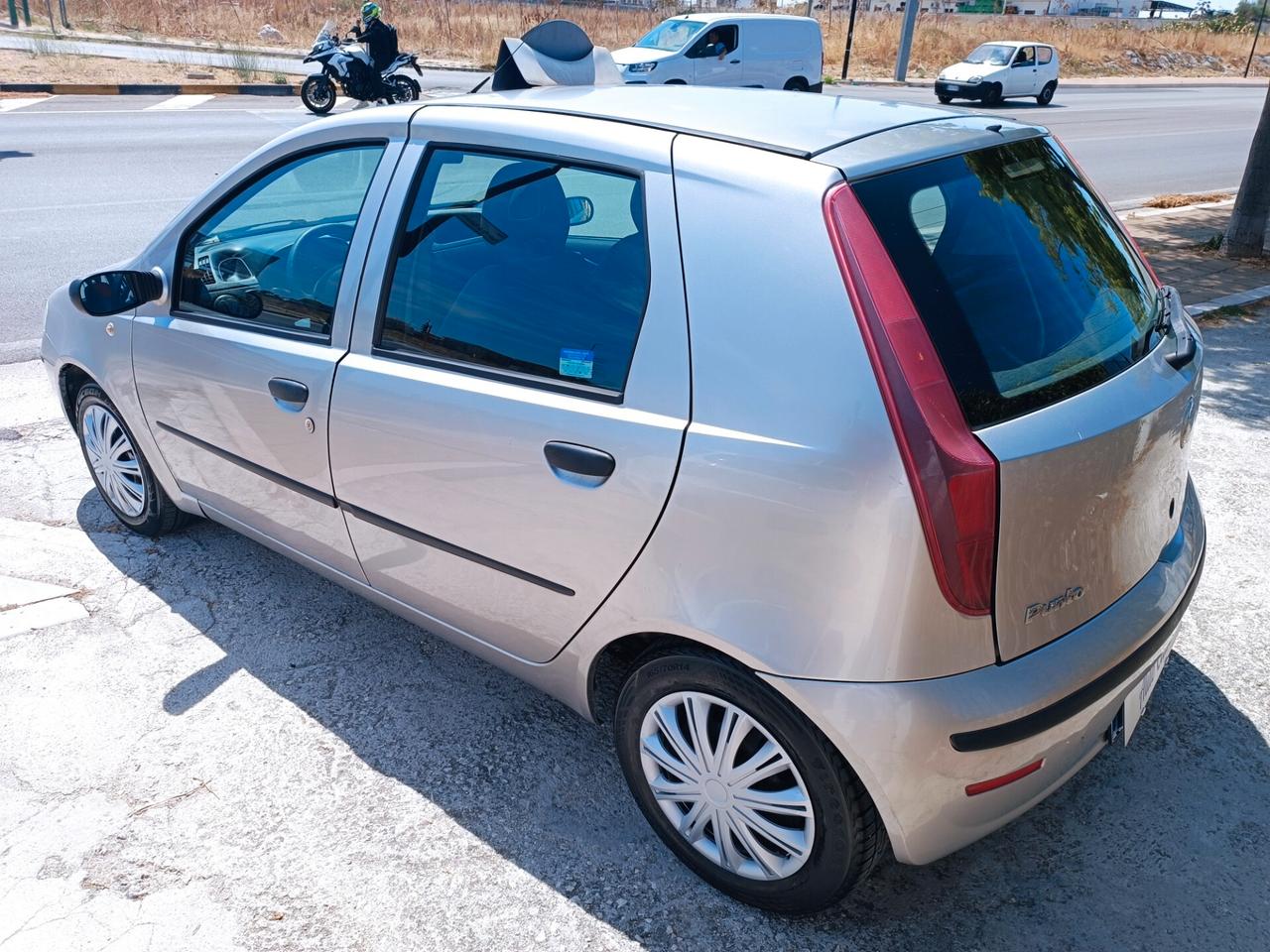 Fiat Punto 1.2 5 porte Active Natural Power