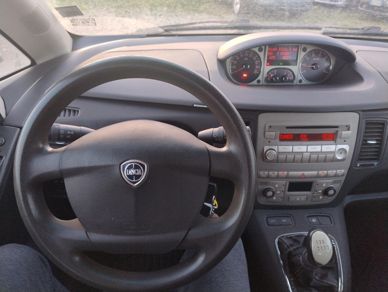 Lancia MUSA 1.4 16V Poltrona Frau