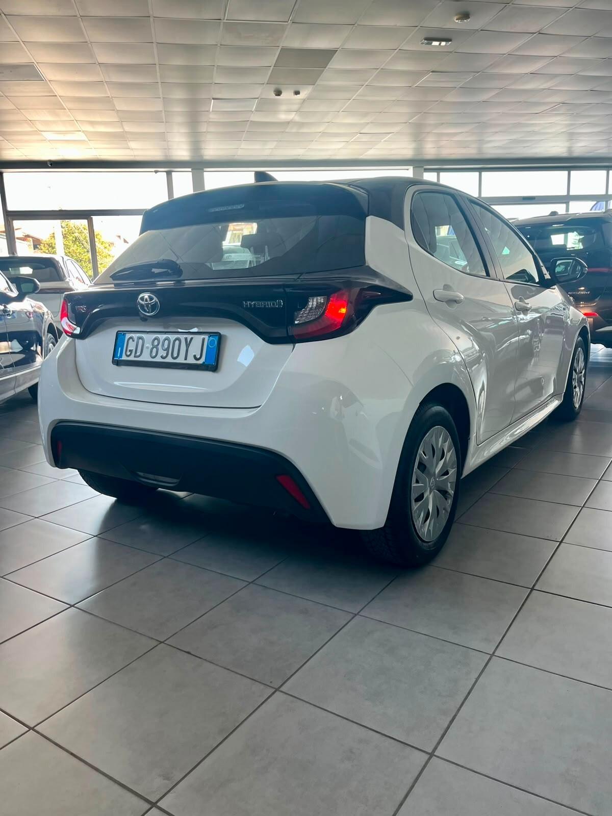 Toyota Yaris 1.5 Hybrid 5 porte Business