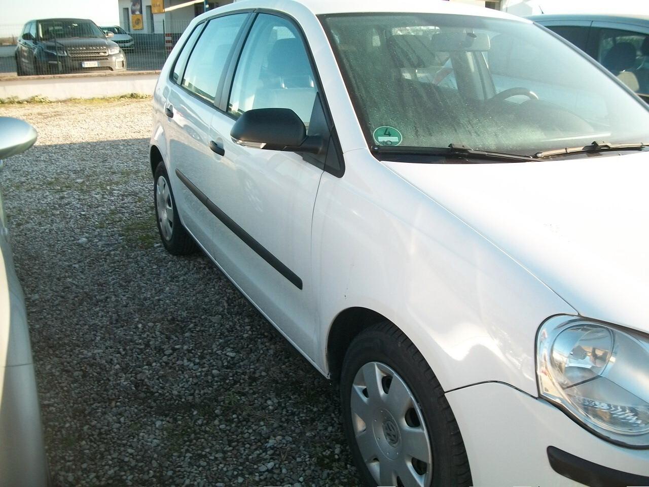 Volkswagen Polo 1.2/60CV 5p. United CC 1200 EURO 04 BENZINA KM 199500 SI NUOVI PATENTATI GARANZIA UN ANNO