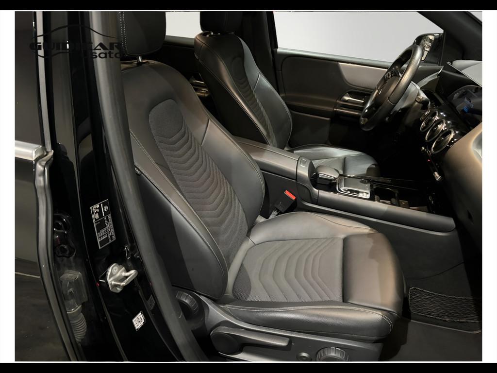 Mercedes-Benz Classe B - W247 2018 - B 180 d Sport Plus auto