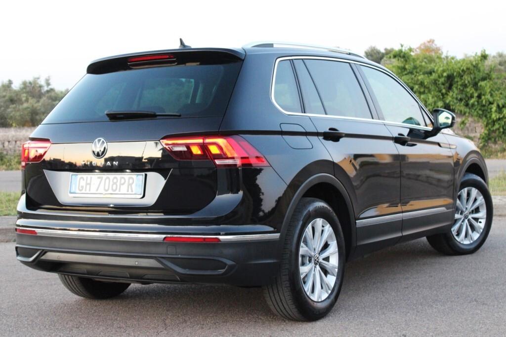 VOLKSWAGEN Tiguan 2.0 TDI 150CV DSG *LED *CARPLAY