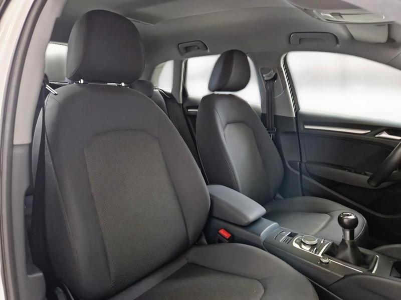AUDI A3 SPORTBACK 30 TFSI Business