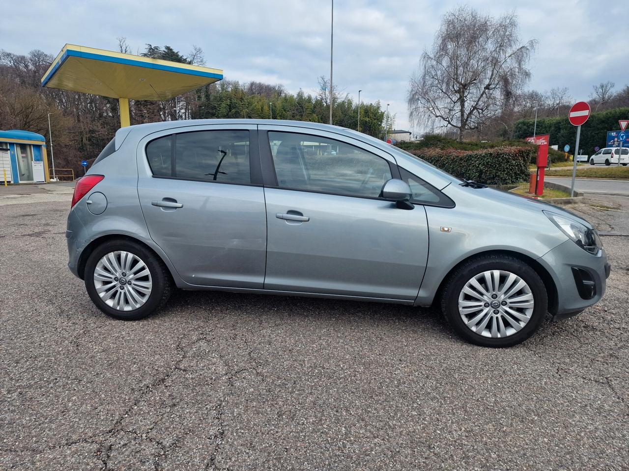 Opel Corsa 1.2 5 porte Edition