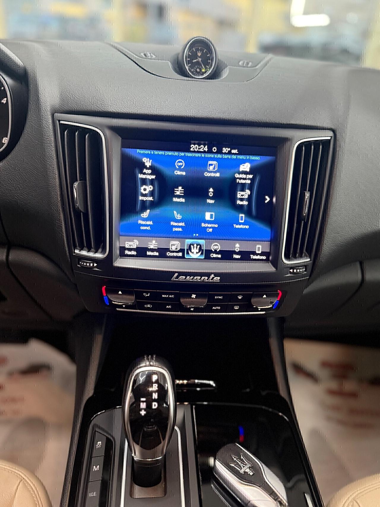 Maserati Levante Granlusso