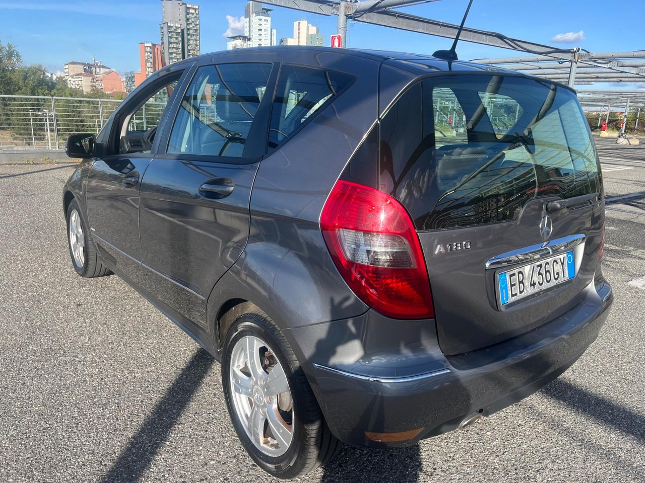 Mercedes-benz A 180 AUTOMATIC Special Edition