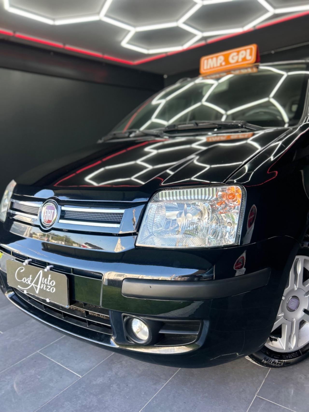 Fiat Panda 1.2 GPL Emotion Dynamic 2011
