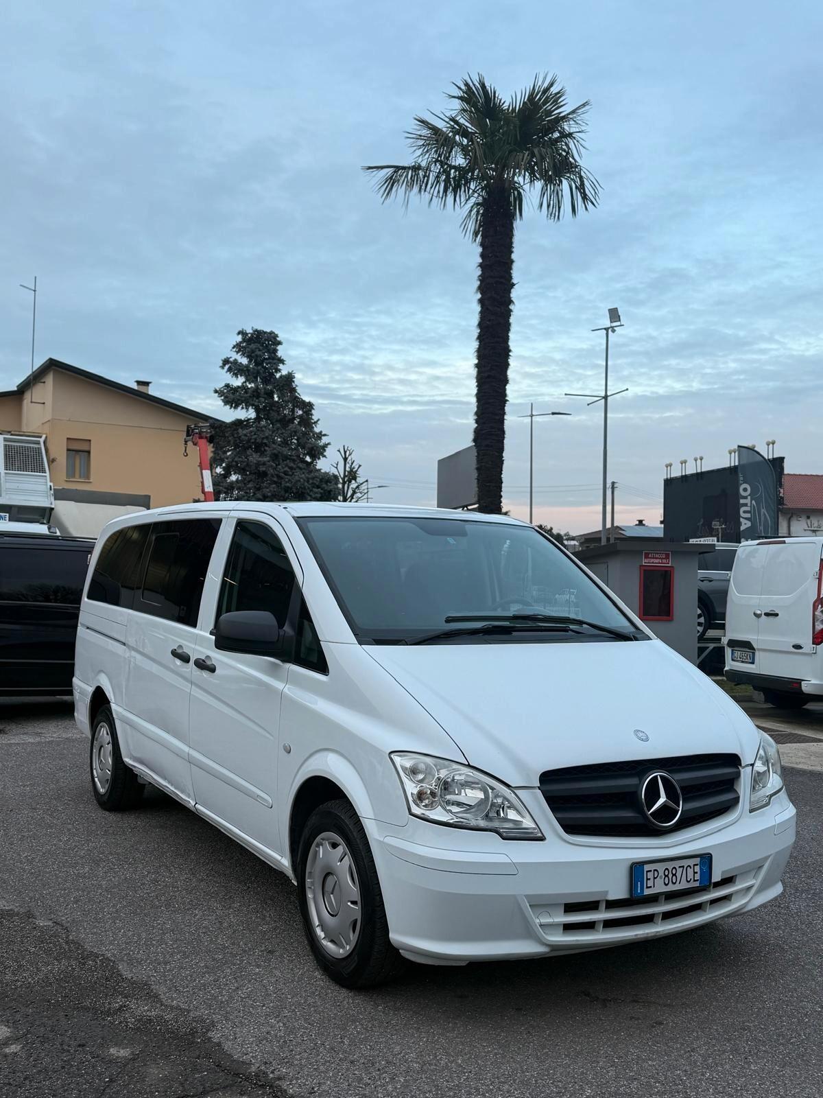 Mercedes-Benz Vito 2.2 Vito 2.2 113 CDI Mixto Vetrato Long 6 POSTI