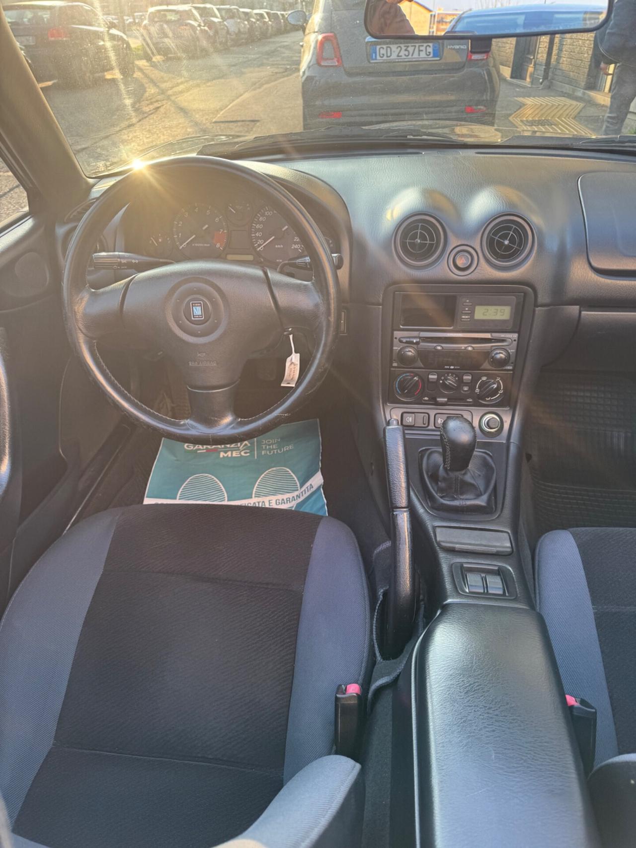 Mazda MX-5 1.6i 16V 110 cv Nardi Spider