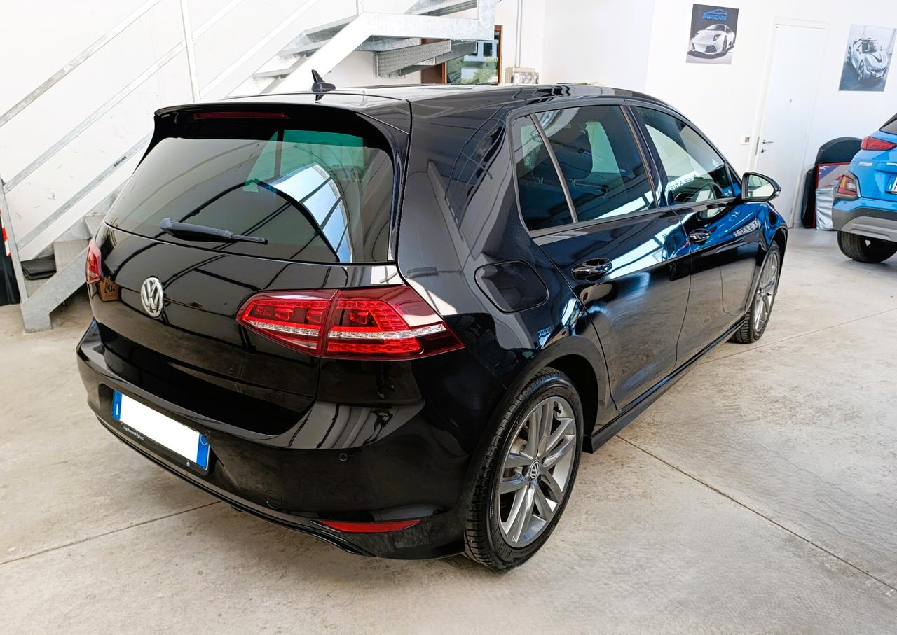 Volkswagen Golf 1.6 TDI 110 CV 5p. Sport Edition BlueMotion Technology R-Line - Uniproprietario