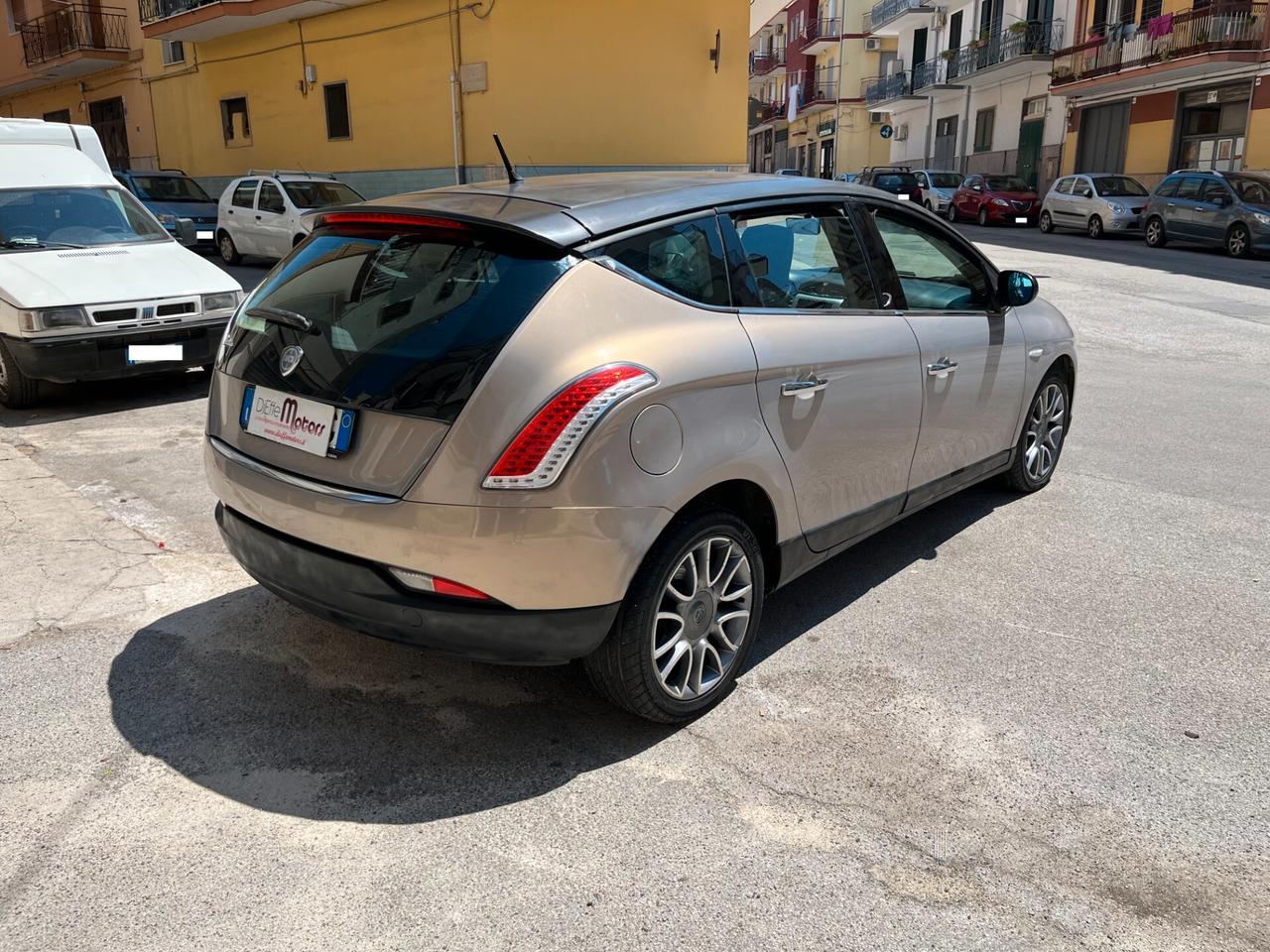 Lancia Delta 1.6 MJT DPF Oro