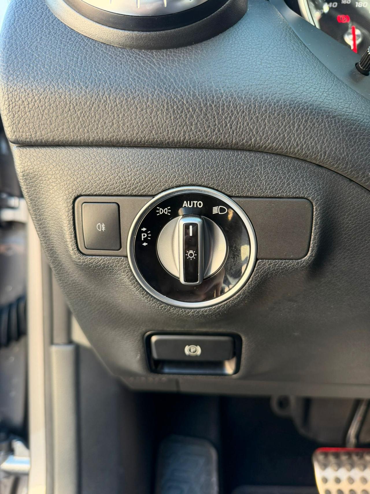 Mercedes-benz CLA 220 d Automatic Premium