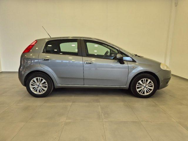 FIAT Grande Punto 1.4 5 porte Dynamic - NEOPAT. - Clima - Mp3