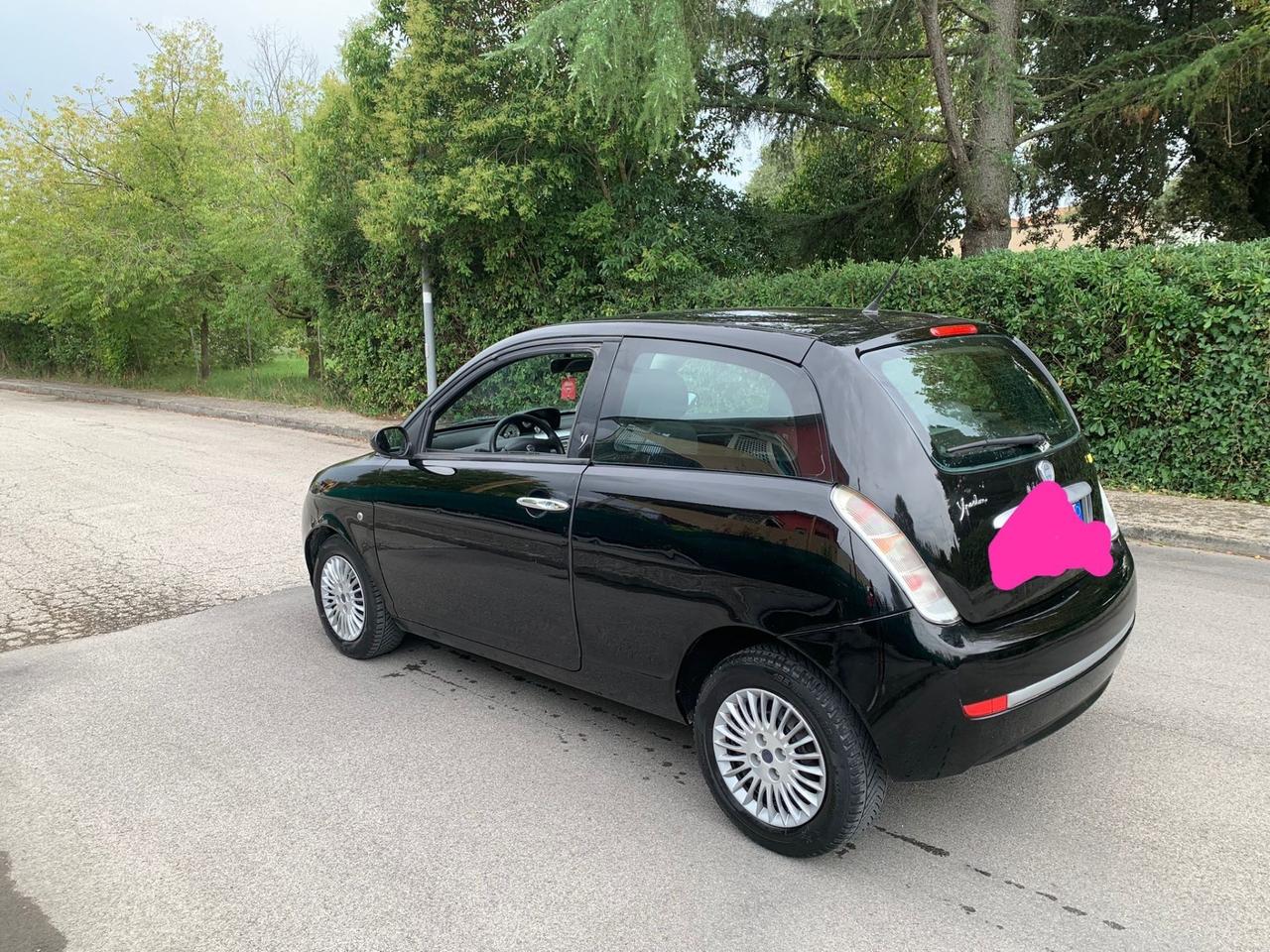 Lancia Ypsilon restailing 1.2 metano benzina