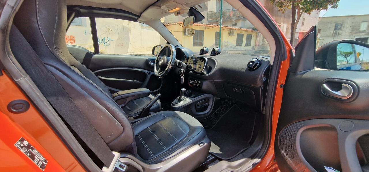 Smart ForTwo 0.9 Turbo 90cv twinamic cabrio Prime AUTOMATICA ALLESTIMENTO BRABUS