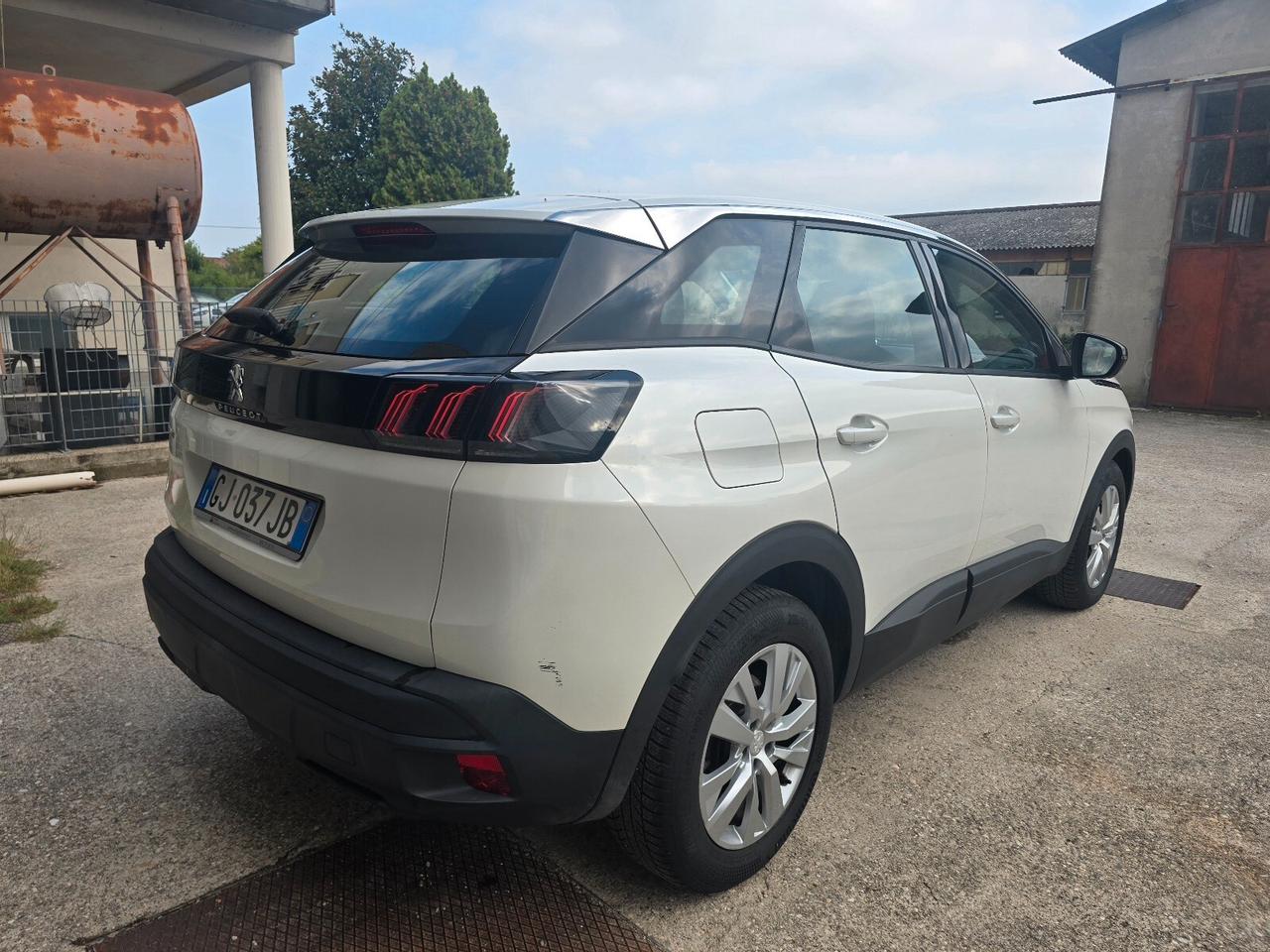 Peugeot 3008 BlueHDi 130 S&S Active Pack