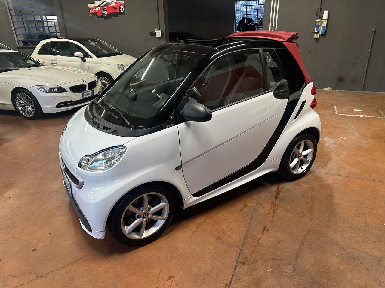 Smart ForTwo 1000 52 kW MHD cabrio passion